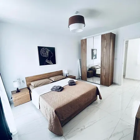 3br 22 Lejlighed Sliema