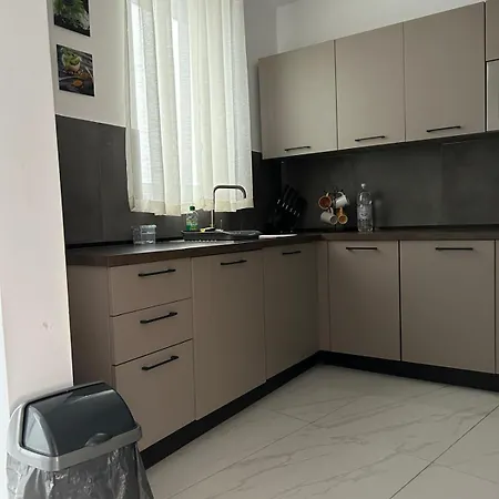 アパート 3br 22 スリーマ